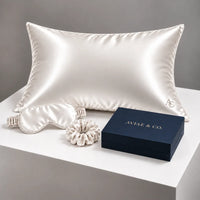 Aviae & Co. Silk Sleep Set