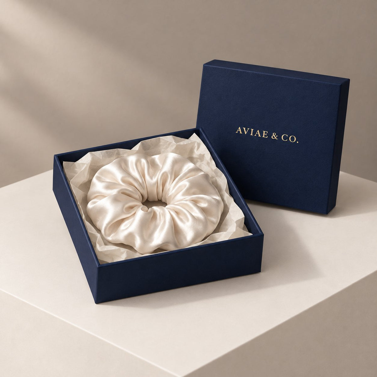 Aviae Silk Scrunchie